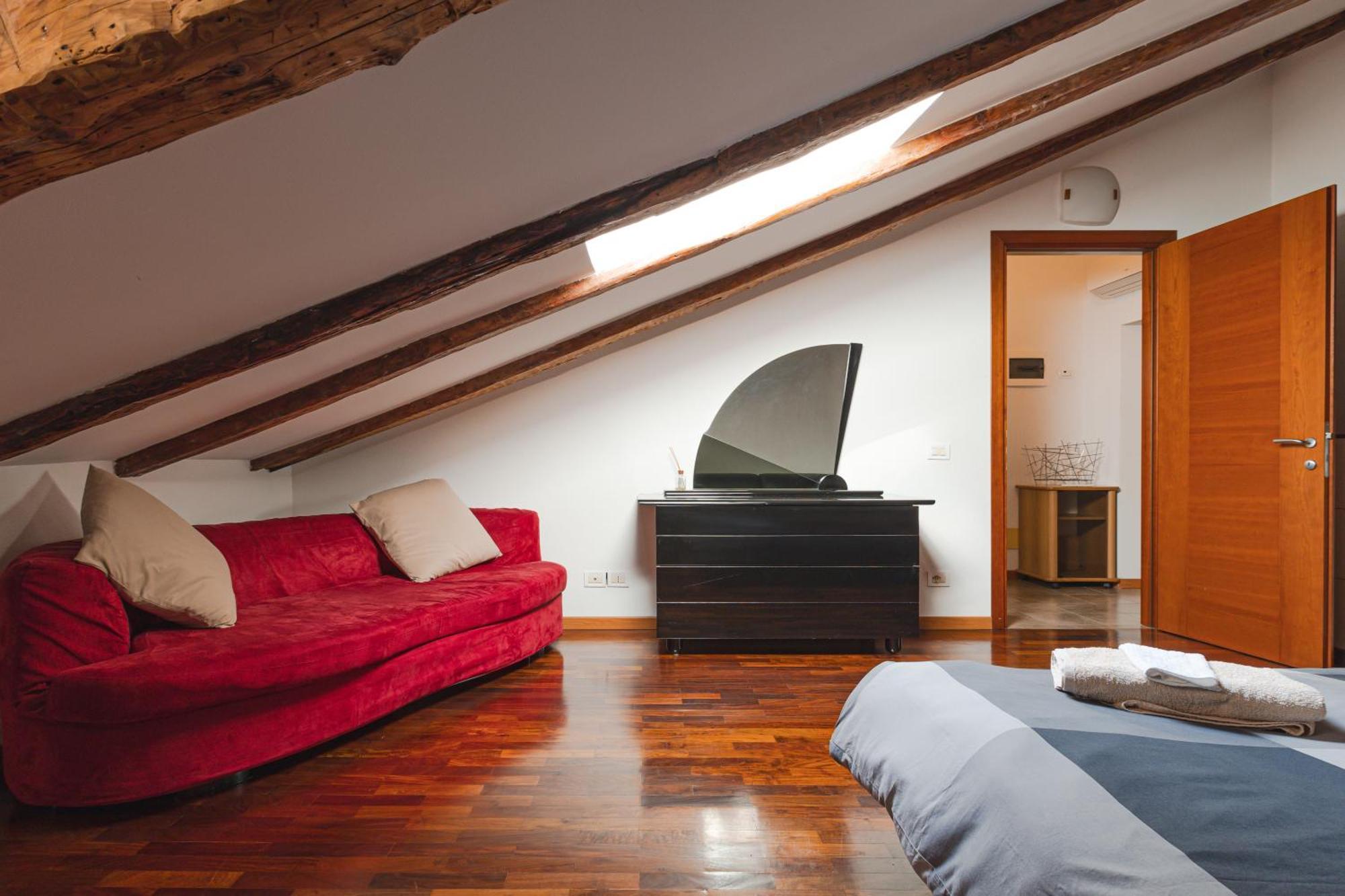 Apartment Mansarda Piazza Venezia